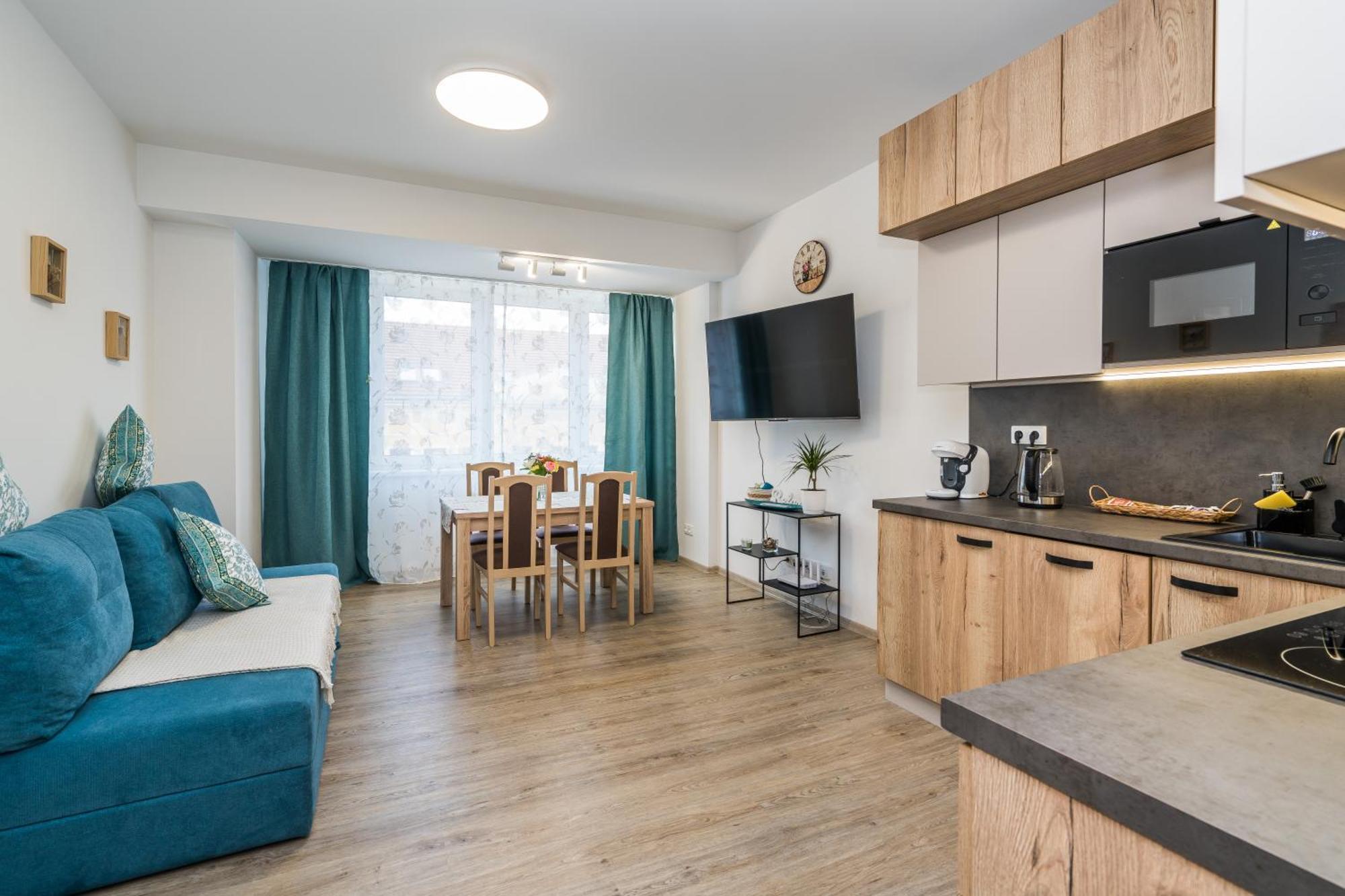 Perla Hradce 302 Apartment Hradec Kralove Bagian luar foto